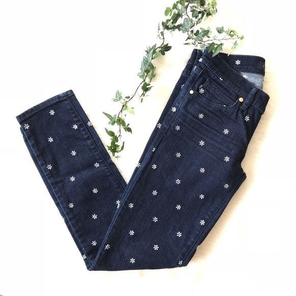 Juicy Couture Floral Embroidered Dark Jeans 24 - Picture 1 of 8